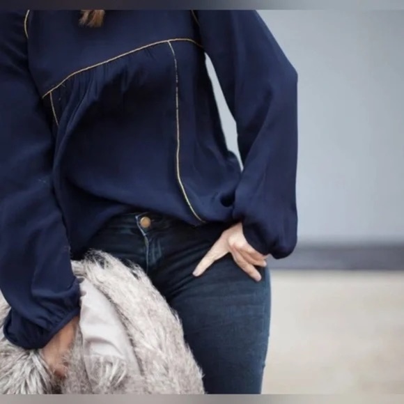 Zara Woman Blouse Navy Blue Gold Trim Peasant Sleeve 100% Viscose Women's Small - Picture 1 of 5